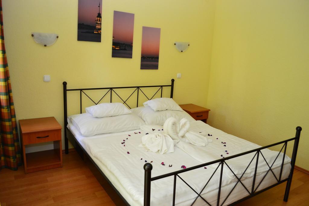 Ezuestfenyo Hotel Telkibanya Ngoại thất bức ảnh