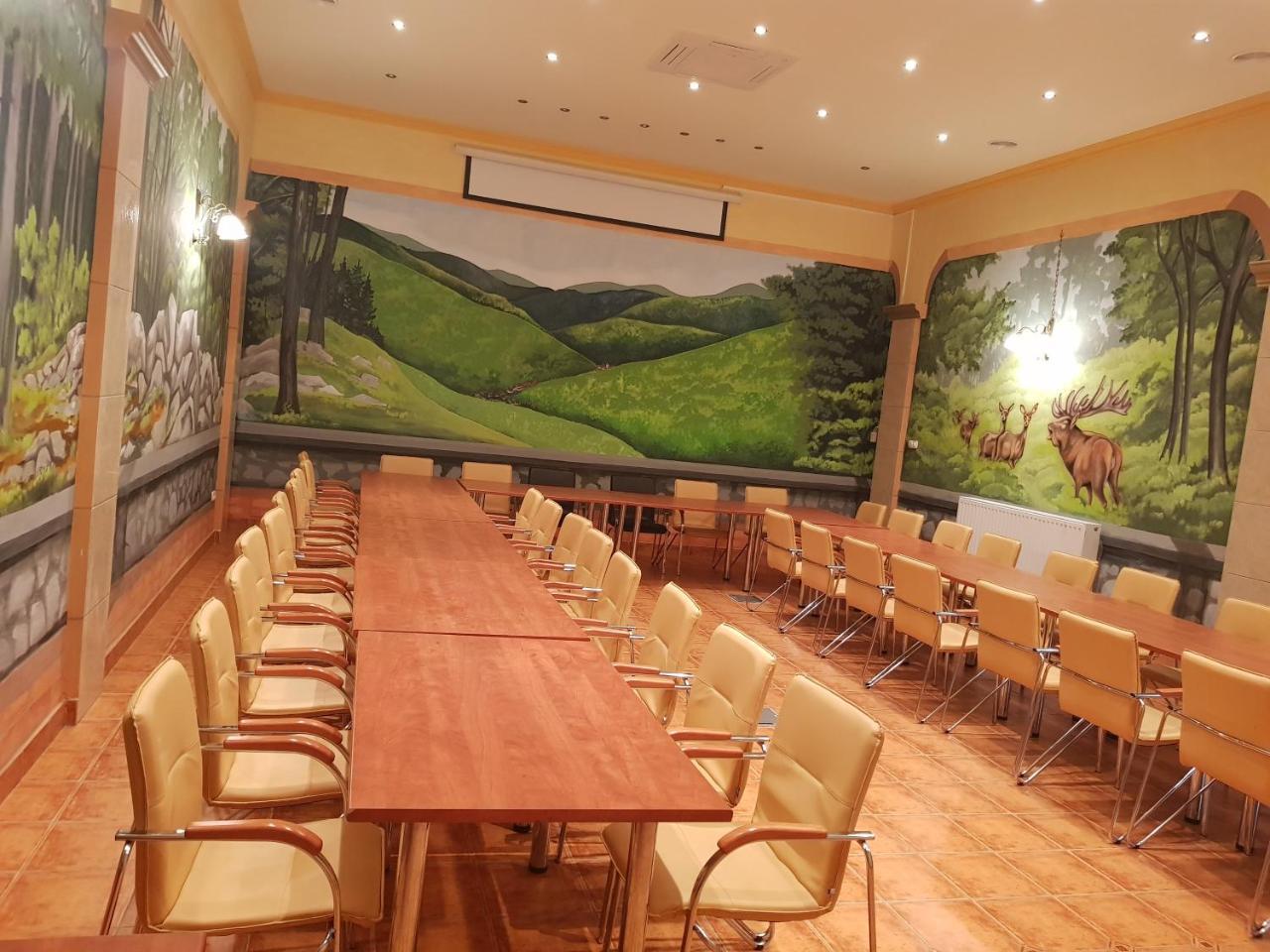 Ezuestfenyo Hotel Telkibanya Ngoại thất bức ảnh
